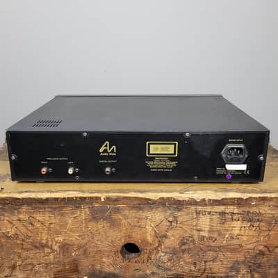 Audio Note AN-CD2 Audiophile Tube Driven CD Player With Remote image 2