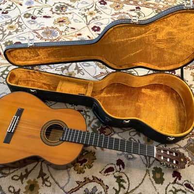 Yahama G-245S Vintage Classical Acoustic Guitar w/Hard Case - Excellent Condition image 2