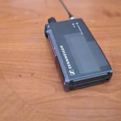 Sennheiser 🎧 Sennheiser EK 3053-U IEM Stereo Receiver – HiDyn Stage – 785.250–812.250 MHz image 2