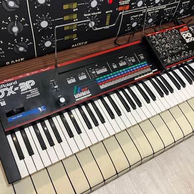 Roland JX-3P 61-Key Programmable Preset Polyphonic Synthesizer