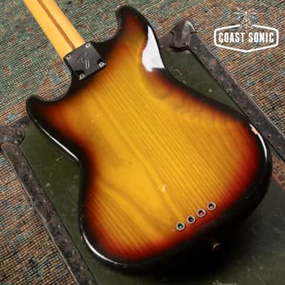 1977 Fender Mustang Bass, made in USA, sunburst, with original hard case image 9