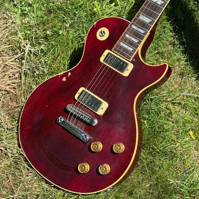 1982 Gibson Les Paul Deluxe - Wine Red