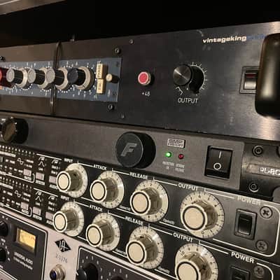 FURMAN PL-8CE Power Conditioner with Front Lights 10A image 8