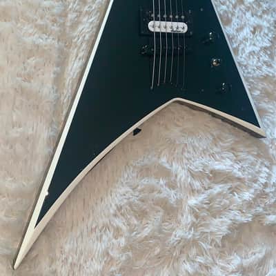 Jackson RR Randy Rhoads Flying V electric guitar image 3