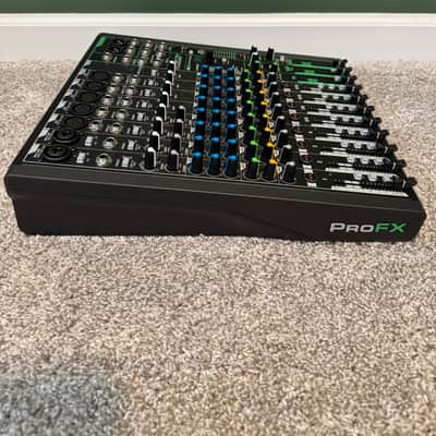 Mackie ProFX12v3 12-Channel Effects Mixer 2020 - Present - Dark Gray Bild 2