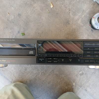 Technics SL p550 Classic CD Player early 1990s image 1