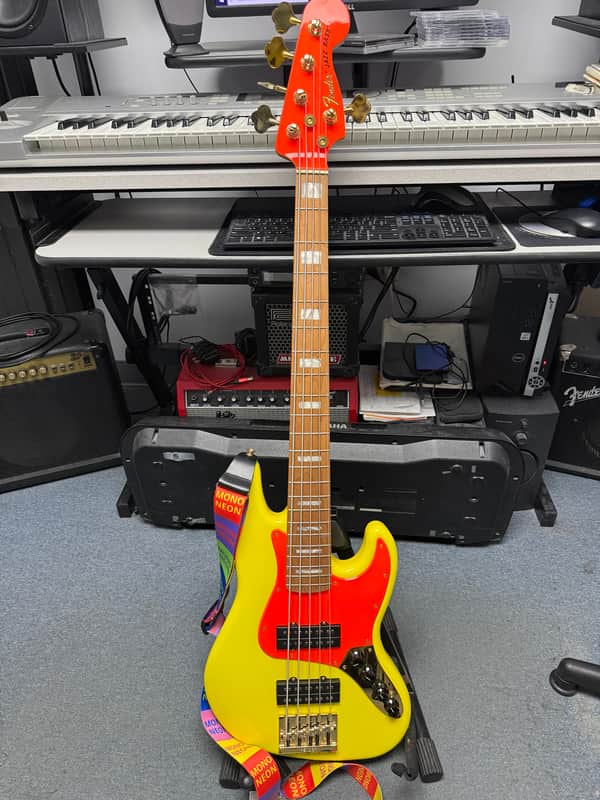Fender MonoNeon Signature Jazz Bass V 2022 - Present - Neon Yellow image 1