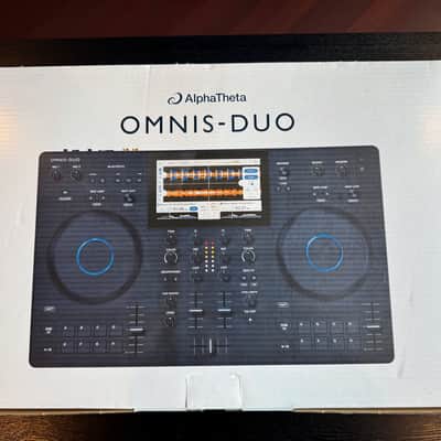 AlphaTheta OMNIS-DUO Portable DJ System – Mint – Magma Case + Decksaver image 4