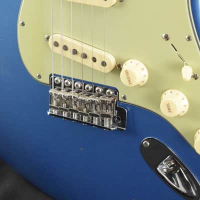 Mint Fender Ltd Edition '63 Strat - Journeyman Relic w/Closet Classic HW Aged Lake Placid Blue image 3