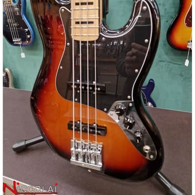 Fender Geddy Lee Jazz Bass, Maple Fingerboard, 3-Color Sunburst Demo image 3