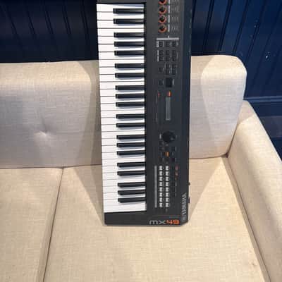 Yamaha MX49 Synthesizer 2016 - Present - Black