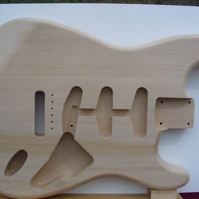 Exotic '62 S-Style Quarter Sawn American Sycamore Guitar Body for Strat® Neck Natural made in USA image 9