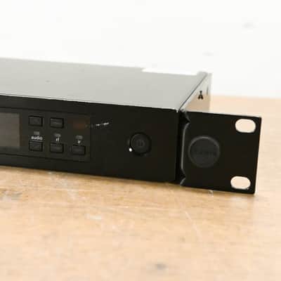 Shure QLXD24/KSM9HS Digital Handheld Wireless System - G50 Band (NO PSU) CG015N0 image 2