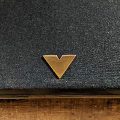 Vienna Acoustics Maestro Center Speaker in Piano Black - 1 of 2 in stock image 3