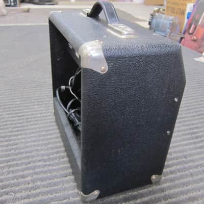 Rare Fender SD-15CE Studio Drive Amp Fender/Celestion Speaker, 15 Watts, 2 Channels, Cab Size, Cool image 2