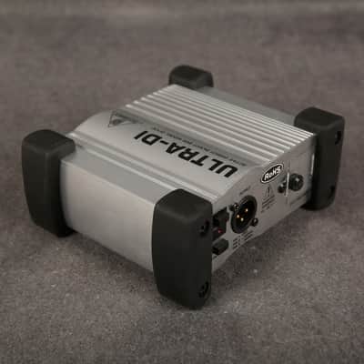 Behringer DI100 Ultra-DI Box - 2nd Hand (167160) image 3