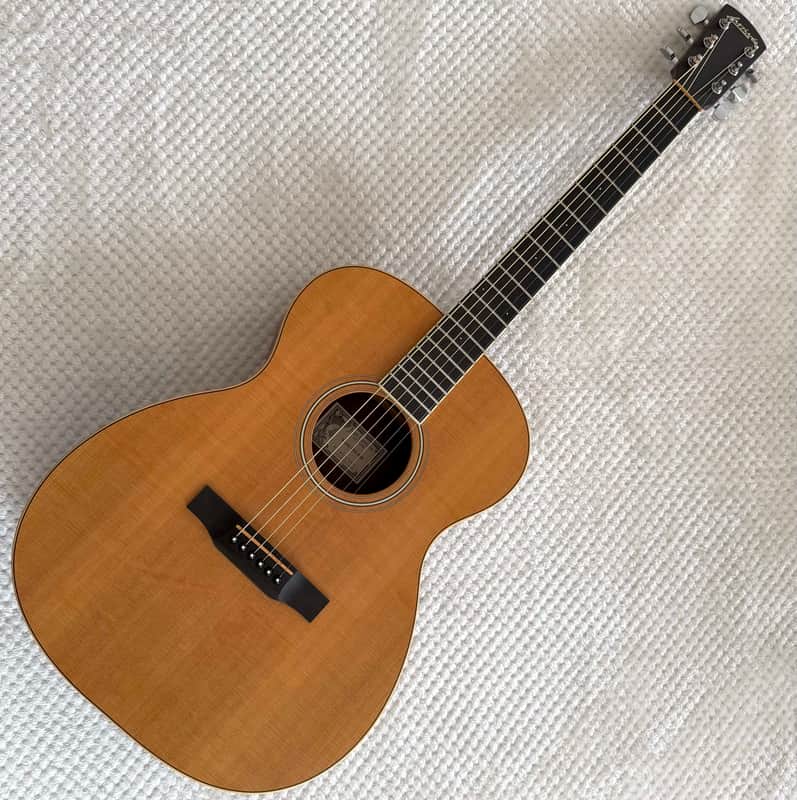 Larrivee OM-3R Rosewood image 1