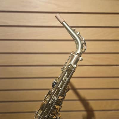 Pre-Owned Selmer Series II Super Action 80 Alto Saxophone - Brushed Finish image 9
