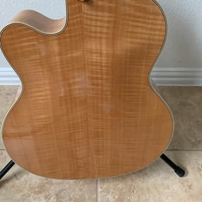 Hofner New President 2001 image 5