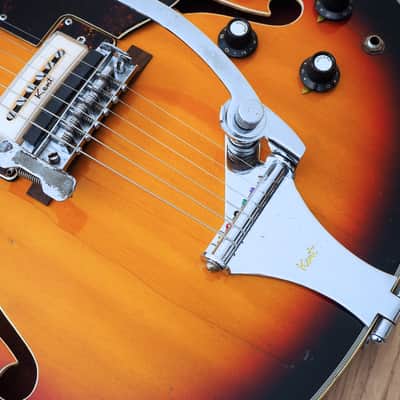 1960s Kent Model 820 Vintage Electric Guitar Japan Kawai Flame Maple 100% Stock image 9