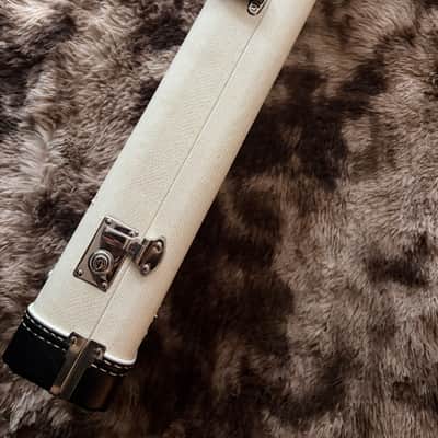 Fender Limited Edition G&G Legacy Series Strat / Tele USA Hard Case - Snake Skin White image 8