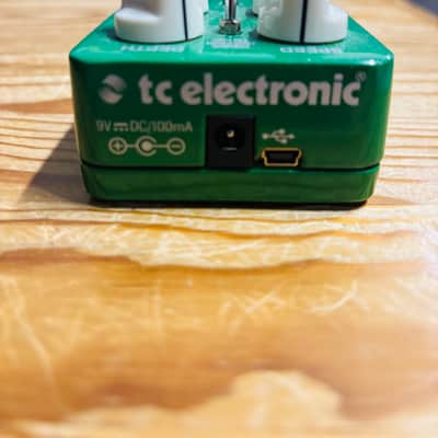 TC Electronic Corona Chorus 2011 - Present - Green image 2