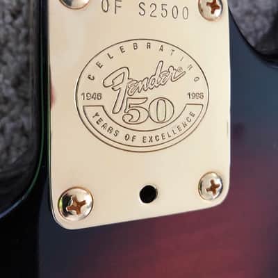 Fender Stratocaster 50th Anniversary Edition 2004 - Triburst image 3