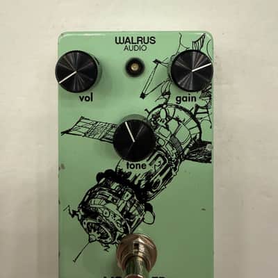 Walrus Audio Voyager Overdrive Preamp Distortion Guitar Effect Pedal image 2