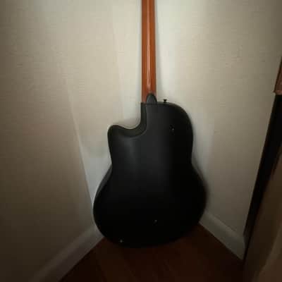 Ovation CC257 Celebrity Deluxe - Sunburst image 4