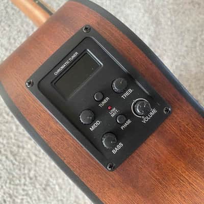 Luna 4 String Acoustic Electric Bass, Spruce Top Body, Mahogany Neck, Rosewood Fingerboard image 7