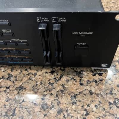 Roland jd990 with SR JV80 04 CARD image 7
