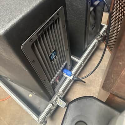 JBL VRX932LAP 12" 2-Way Powered Compact Line Array Speaker 2010s - Black image 4
