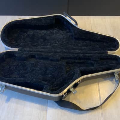 Walt Johnson Professional Tenor Saxophone Hard Case Black image 6