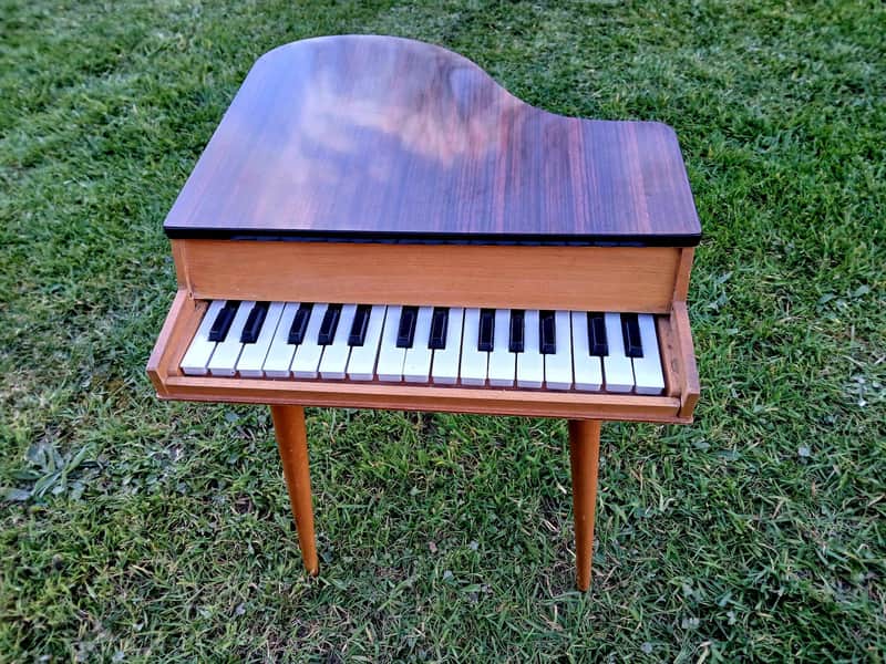 chromatic toy piano OPERA made in France 29 keys - very good condition sound family : celesta mustel musical saw martenot Wurlitzer michelsonne ... image 1