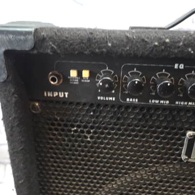 Immagine Fender Rumble (2000's) Bass Guitar Amp - 2