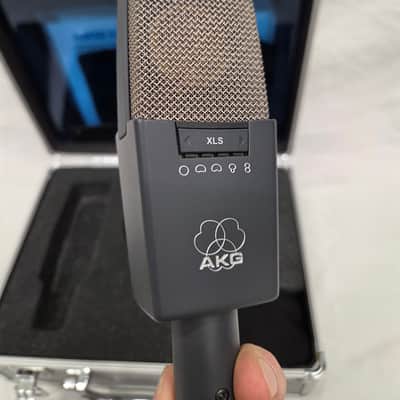 AKG C414 B-XLS Large Diaphragm Multipattern Condenser Microphone 2010s - Black W/ Case (C020-S27) image 4