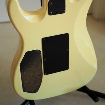 Fender HM Strat 1988 - White- MIJ image 10