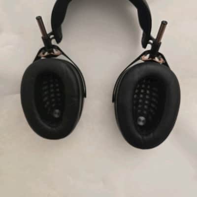 Meze Liric Closed-Back Audiophile Headphones image 7