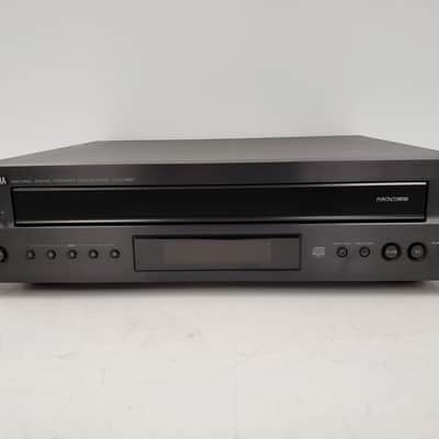 Yamaha CDC-697 image 2