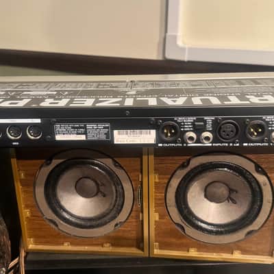 Behringer Virtualizer Pro Effects Rack Unit 2000 image 3