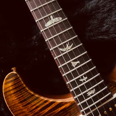 PRS Custom 22 Tremolo 10-Top 2019 - Yellow Tiger image 3