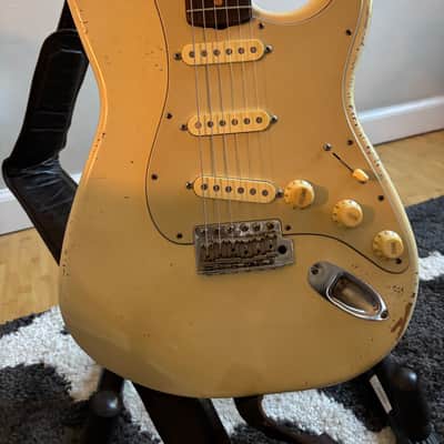 Mario Martin Stratocaster Style 2017 - Relic’d Olympic White image 2