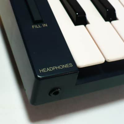 Yamaha PSS-450 PortaSound Synthesizer 1980's - Black image 12
