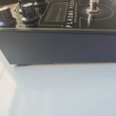 Gamechanger Audio Plasma Pedal High Voltage Distortion Unit 2010s - Black image 3