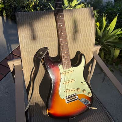 Fender Custom shop 1961 Reissue Stratocaster 2016 - sunburst image 6