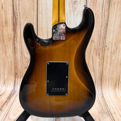 Fender American Ultra Luxe Stratocaster RW 2CS image 2
