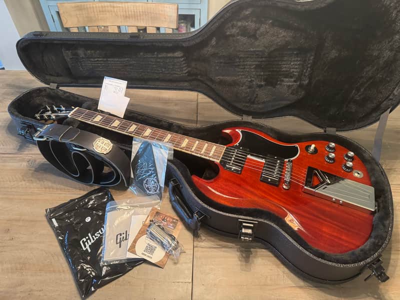 Gibson Limited Edition Jake Kiszka Signature SG 2026 - Vintage Cherry