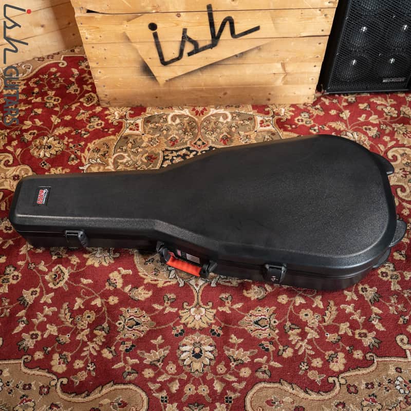 Gator GTSA-GTRDREAD Dreadnought Hardshell Case image 1