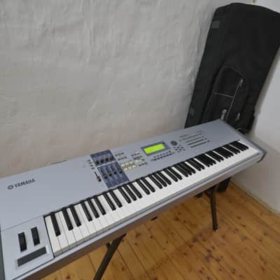 Yamaha Motif ES 8 Production Synthesizer image 9
