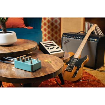 Universal Audio UAFX Del-Verb Ambience Companion Reverb and Delay Pedal image 5